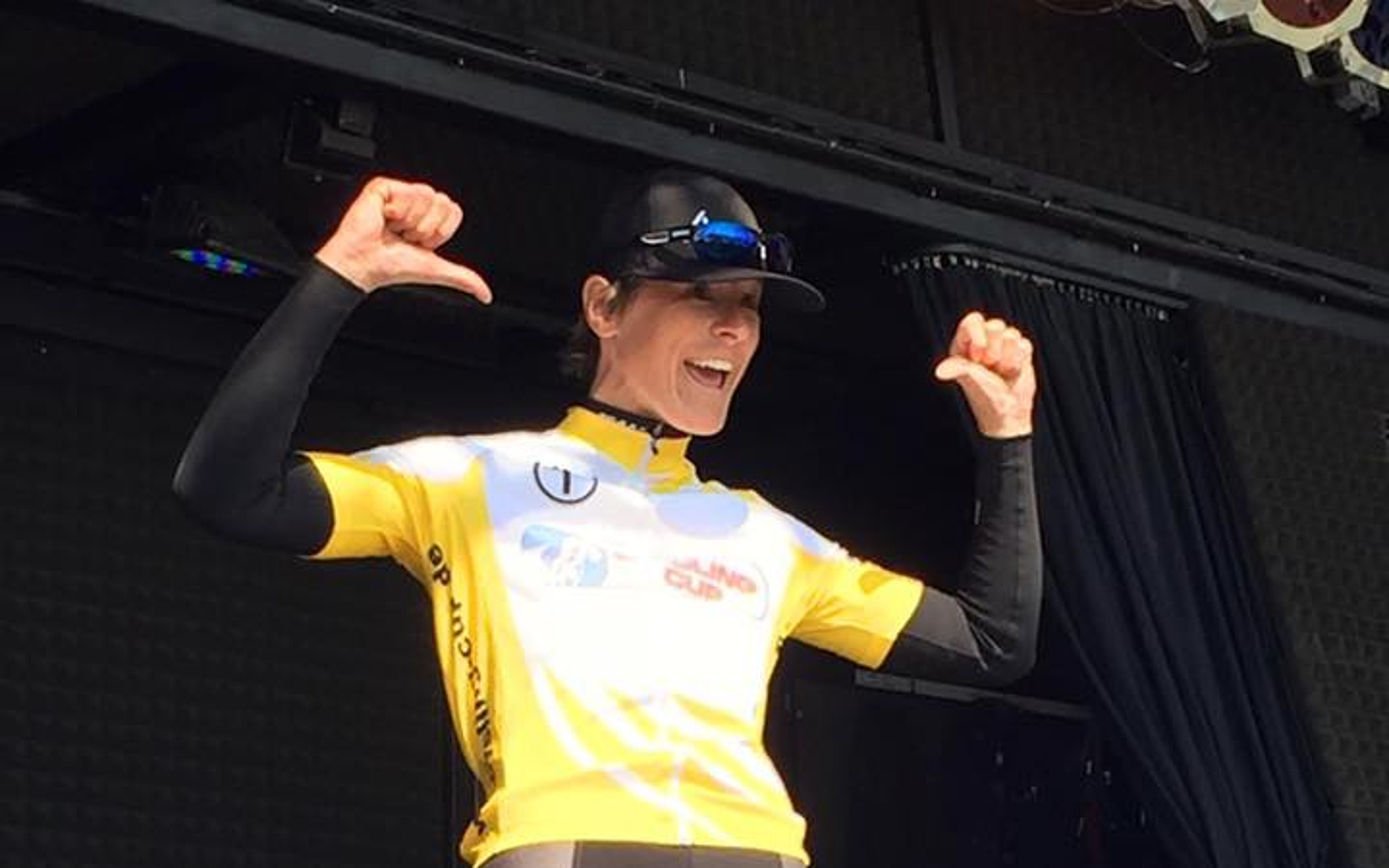 Manuela Freund siegt in Frankfurt und übernimmt das Gelbe Trikot