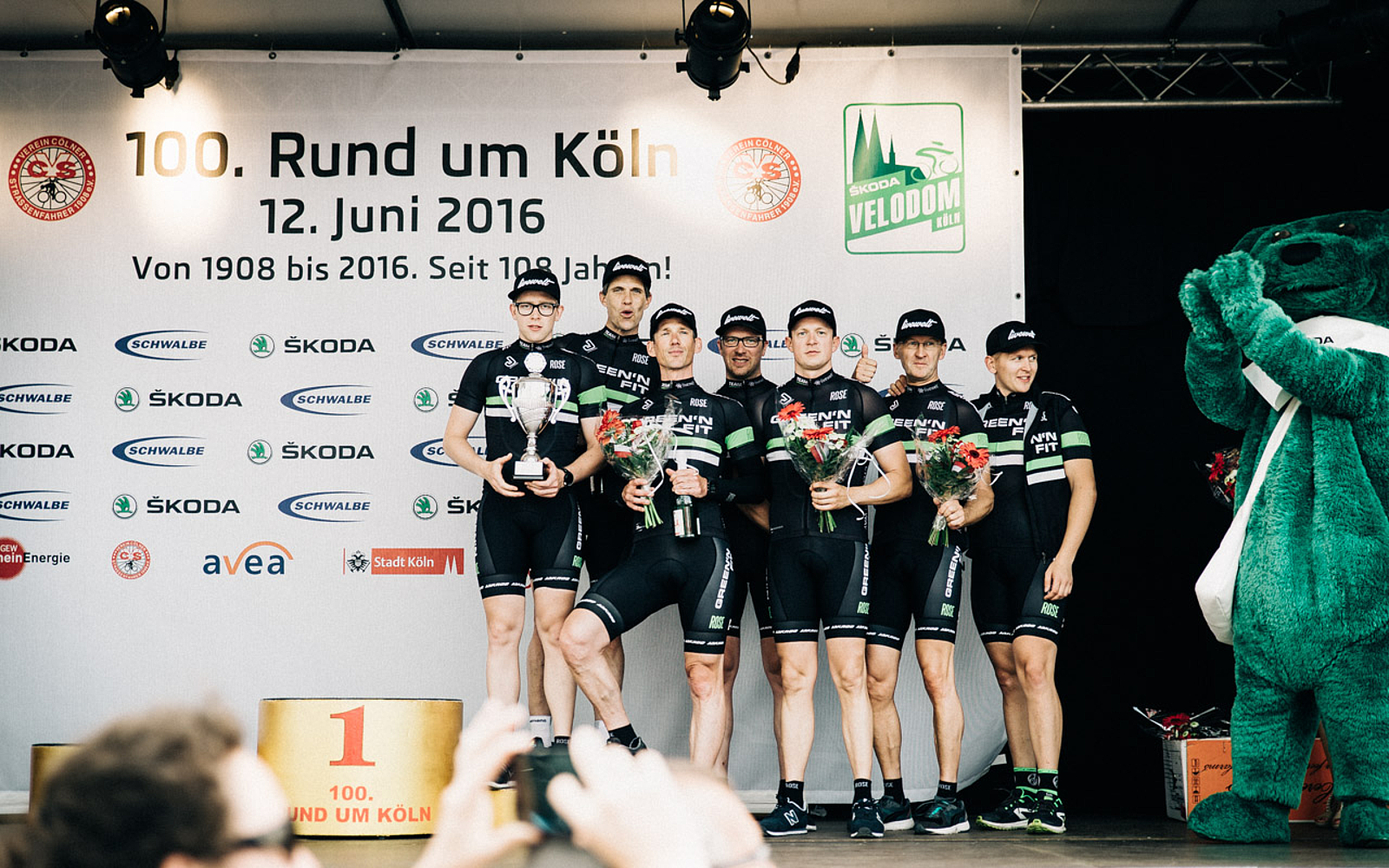 Tagessieg und Podiumsplätze für das TEAM GREEN'N FIT bei "Rund um Köln" / Manuela Freund weiterhin im Gelben Trikot