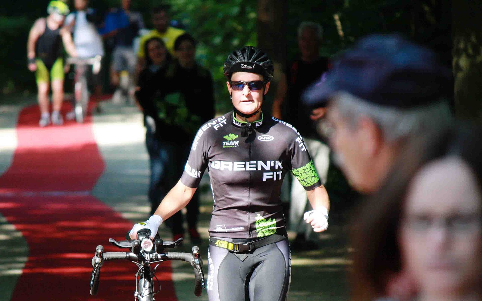 Marion Wittler siegt beim Double Ultra Triathlon in Emsdetten